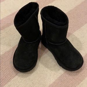 Black Uggs size 10 EEEExcellent condition